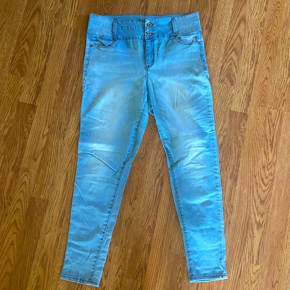 Tinseltown Skinny Jeans